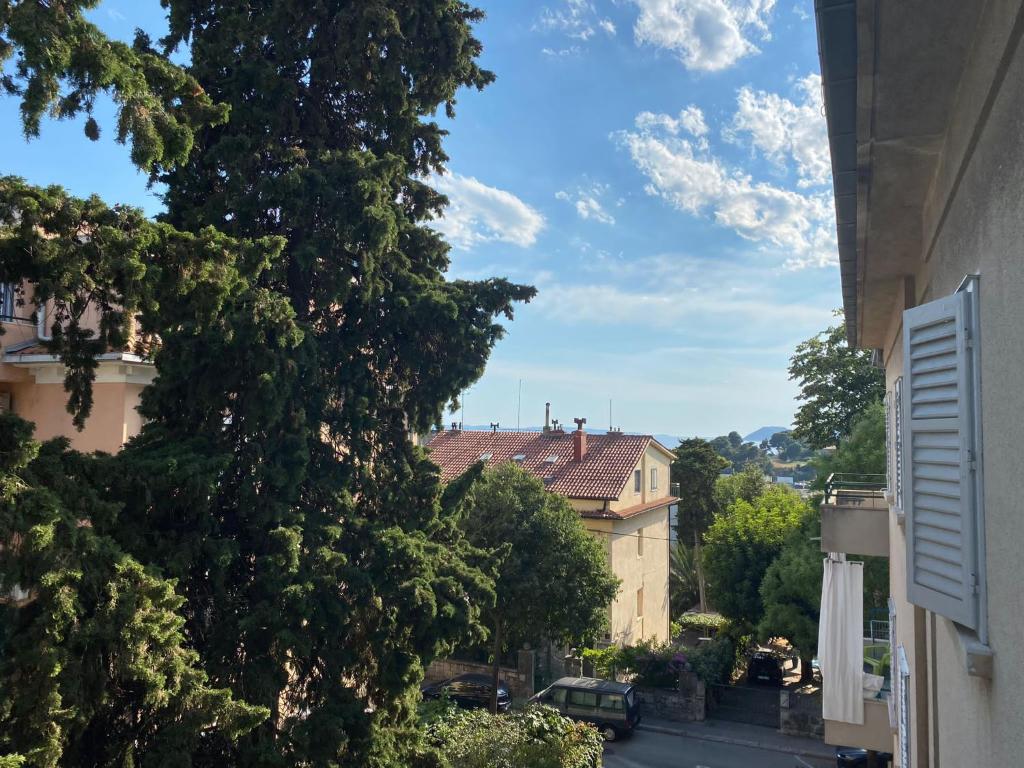 Budova, kde se apartmán nachází