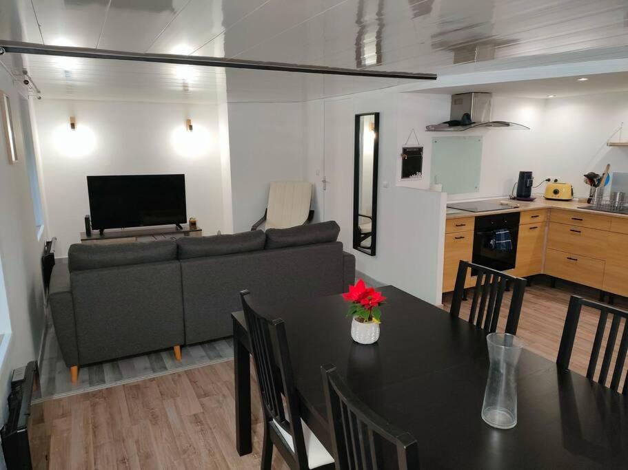 A la porte des vosges - Two-Bedroom Apartment