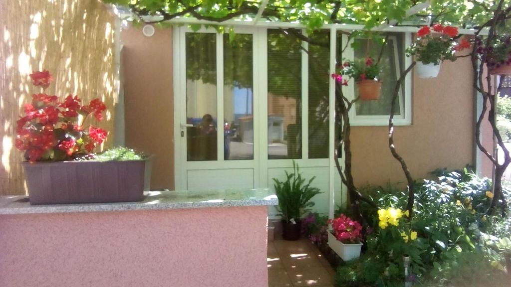 Zahrada ubytování Apartman Tihana