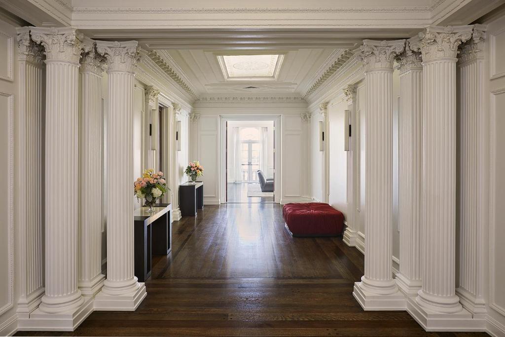 Beverly Wilshire, Beverly Hills, A Four Seasons Hotel photo