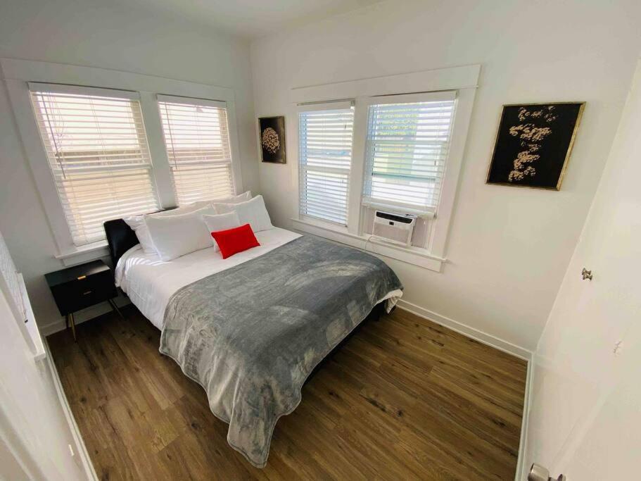 Apartment West Hollywood Getaway 1BR Suite, Los Angeles, USA