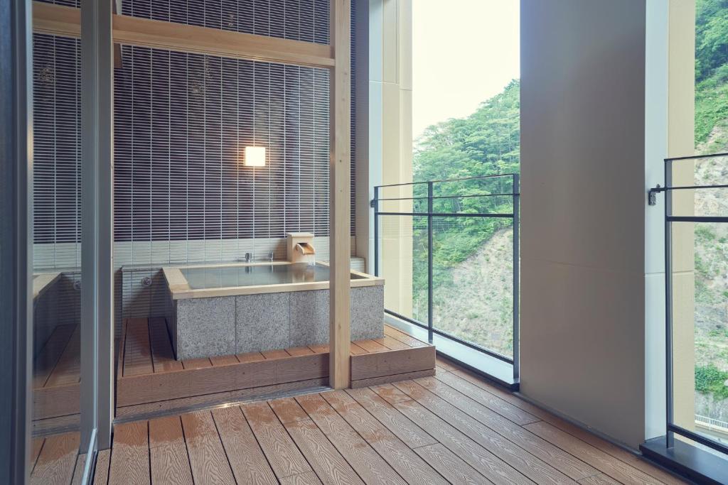 Balkón nebo terasa v ubytování Sansuiso Tsuchiyu Spa