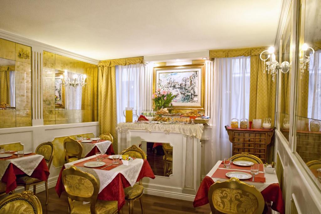 Fotografie z fotogalerie ubytování Hotel Noemi v Benátkách