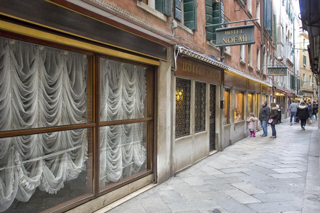 Hotel Noemi - Resim 40