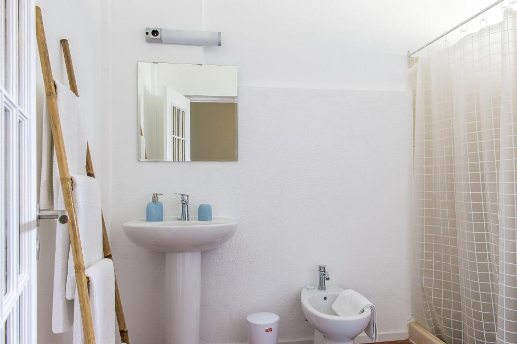 Monte Macário Alojamento Local - 13