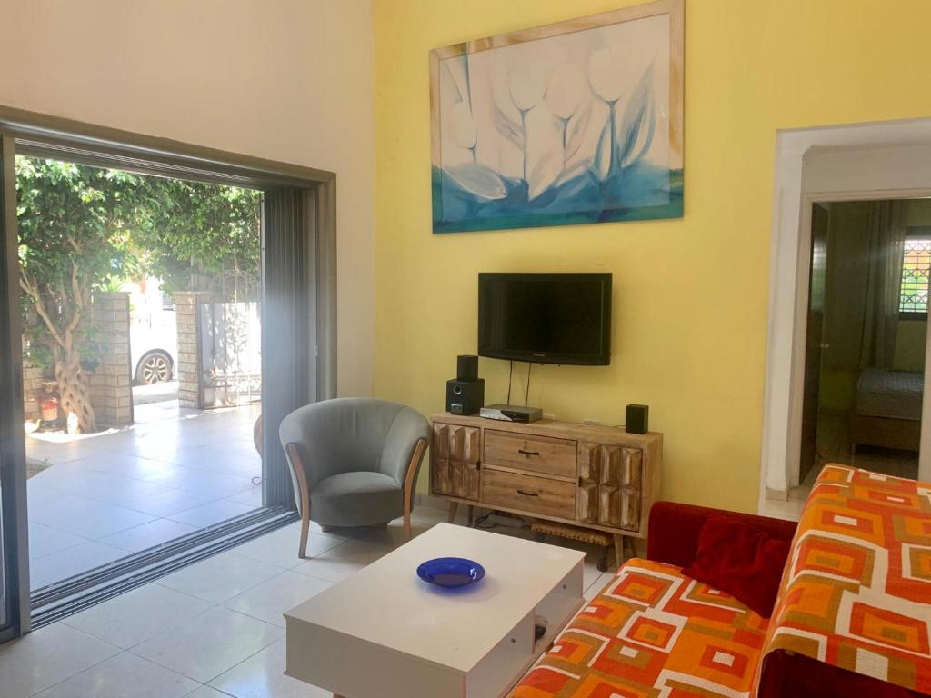 Alona's Apartments Beach Apartment, Haifa, Israel