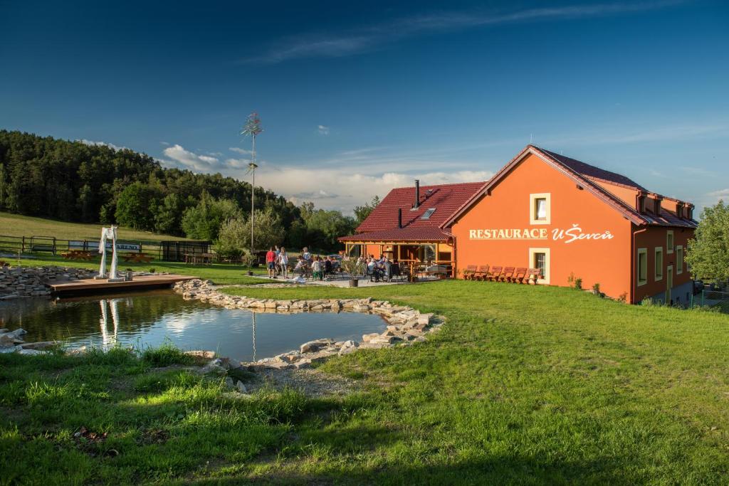 Pokrajina v okolici lovske koče