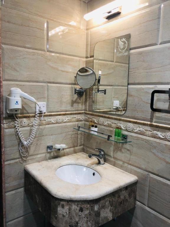 Royal Eagle Hotel - Basic Triple Room