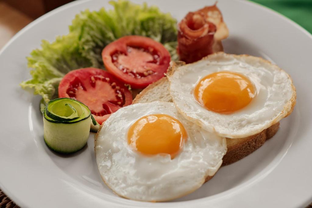 Jídlo v hotelu nebo okolí
