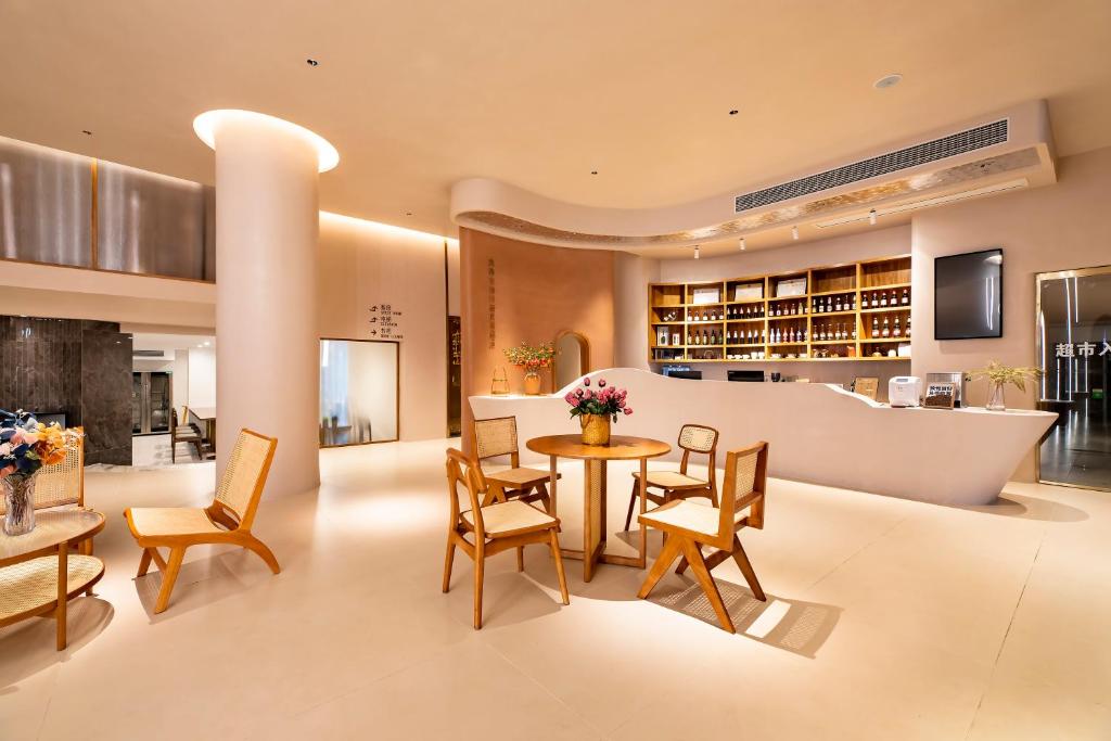 Kuchyň nebo kuchyňský kout v ubytování Cheng Jin Hotel