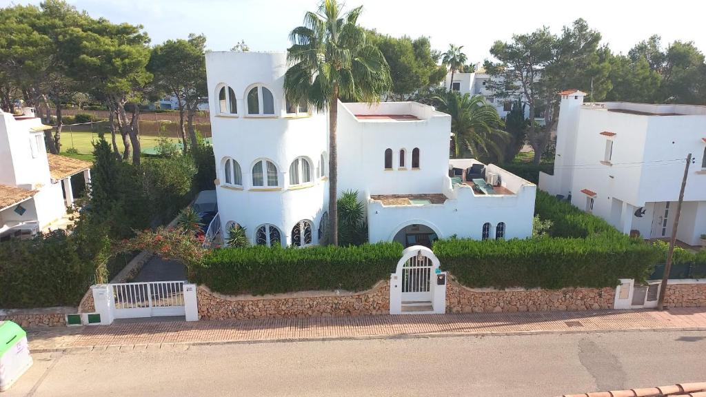 Villa mit Meerblick, Indoorpool und Wlan in Cala D Or, Cala ...
