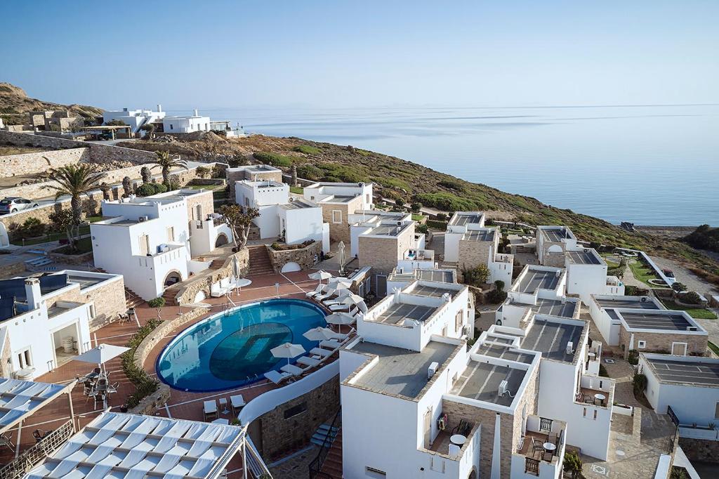 Bazén v ubytování Naxos Magic Village nebo v jeho okolí