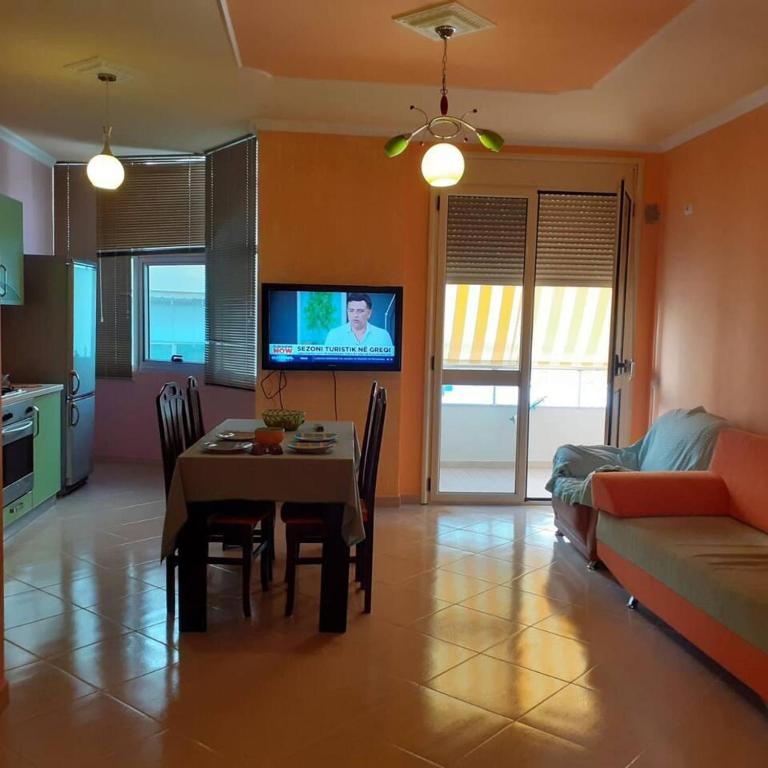 Lungomare Daily Apartment beachfront - Imazhi 5