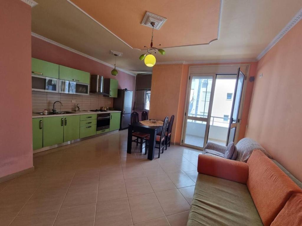 Lungomare Daily Apartment beachfront - Imazhi 9