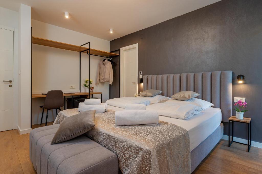 Posteľ alebo postele v izbe v ubytovaní Seven Seas Residence