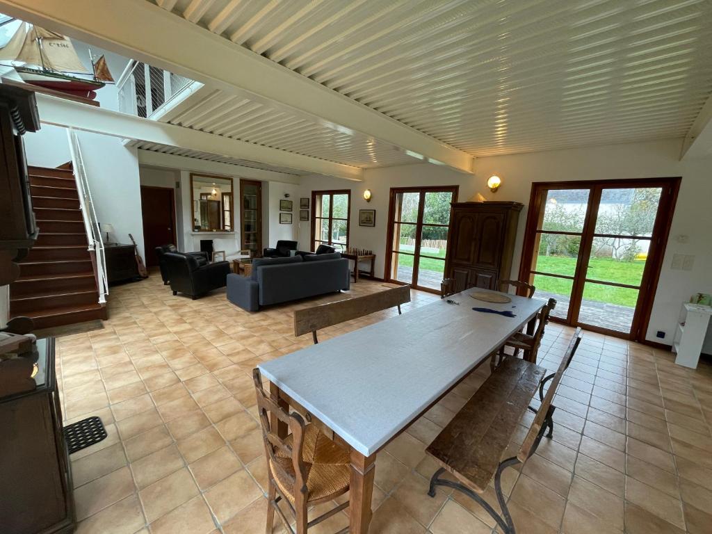 Posedenie v ubytovaní Kerzen - villa avec accès à la plage de Morgat