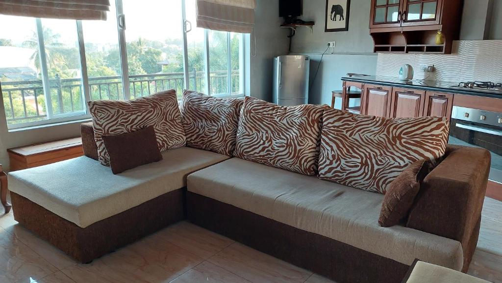 Posezení v ubytování Private Apartment in Nugegoda Colombo 5, close to High-level road