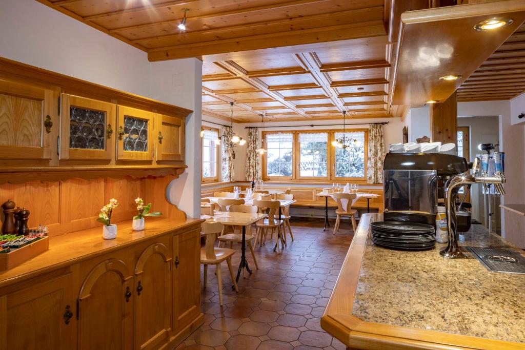 Restaurace v ubytování Hotel und Restaurant Chäseren