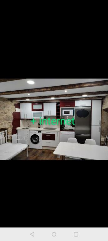 A kitchen or kitchenette at Casa al lado del mar