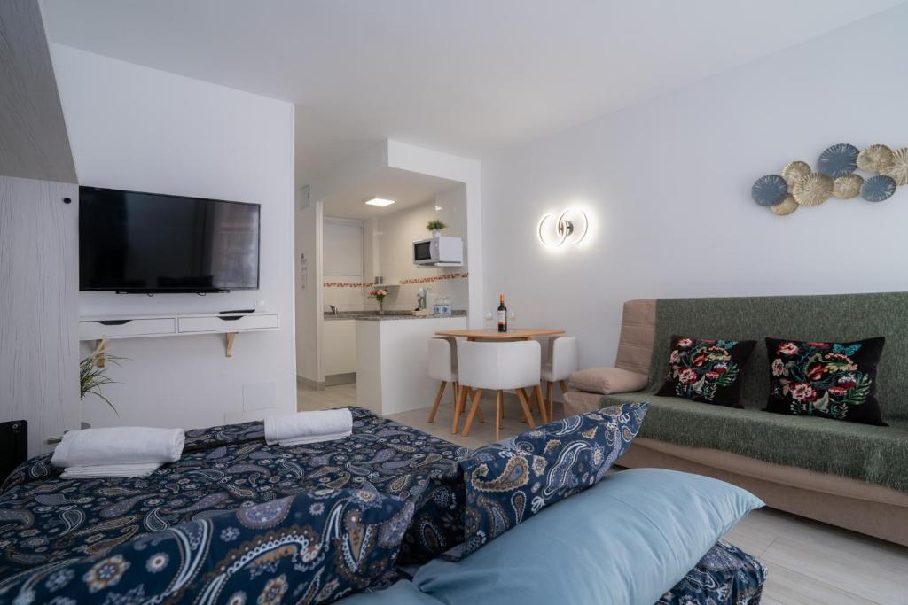 IMPECABLE ESTUDIO CON PARQUE ACUATICO, Benalmádena – Updated ...