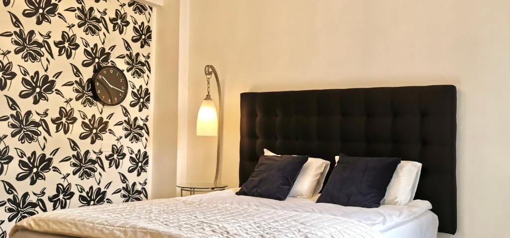 Katil atau katil-katil dalam bilik di Lovely apartment with sea view