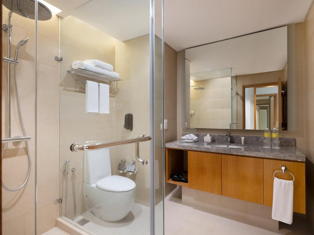 Holiday Inn & Suites Jakarta Gajah Mada by IHG - Chambre Lit King-Size Standard Avec Vue Sur Ville