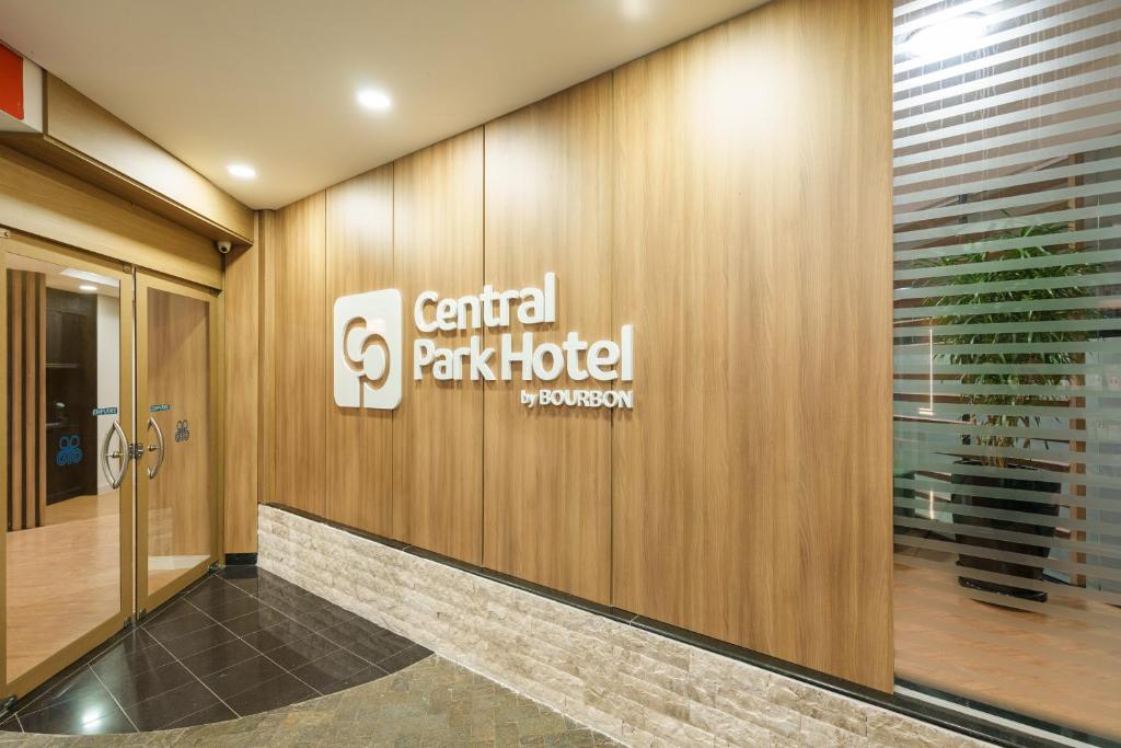 Certifikát, hodnocení, plakát nebo jiný dokument vystavený v ubytování Central Park Hotel by Bourbon