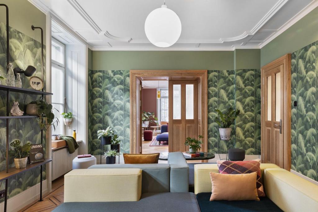 Area soggiorno di Stay KooooK Bern City - Online Check In