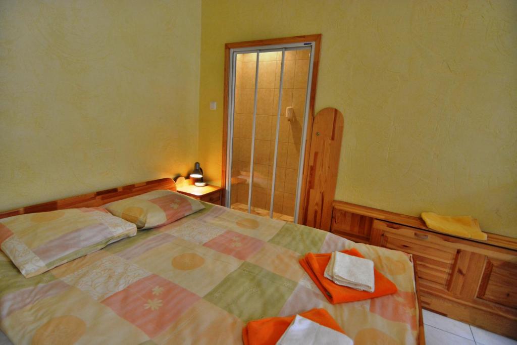 Postel nebo postele na pokoji v ubytování Hotel Multilux with Self Check-in