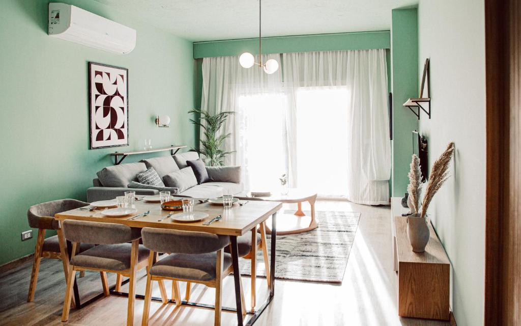 BIRD NEST at Sheikh Zayed