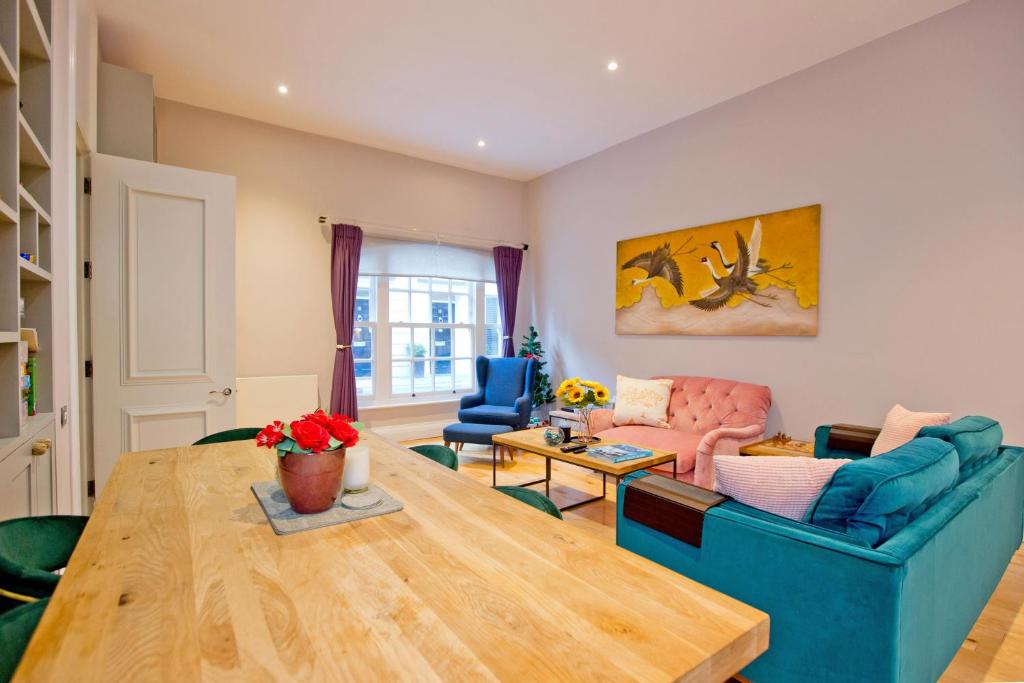 Fotografie z fotogalerie ubytování 3 Bedroom Modern Mews House v Londýně