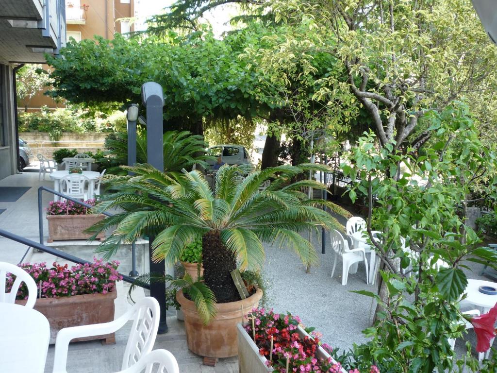 Zahrada ubytování Hotel Montecarlo