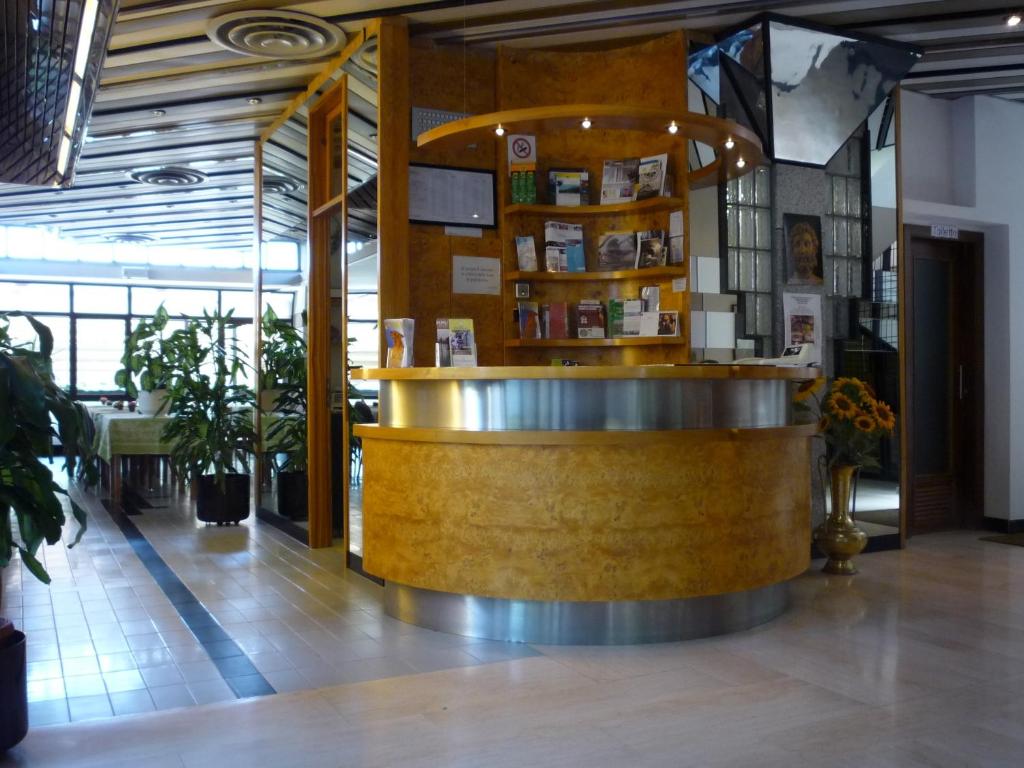 Vstupní hala nebo recepce v ubytování Hotel Montecarlo