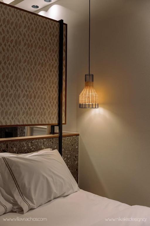 Postel nebo postele na pokoji v ubytování Villa Vrachos luxury Living