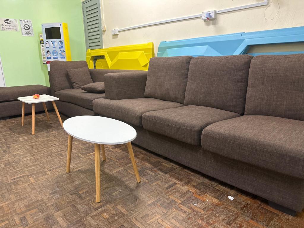 Posezení v ubytování Pelangi Capsule Hostel