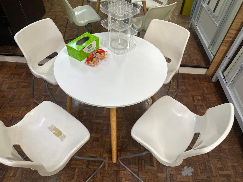 Posezení v ubytování Pelangi Capsule Hostel