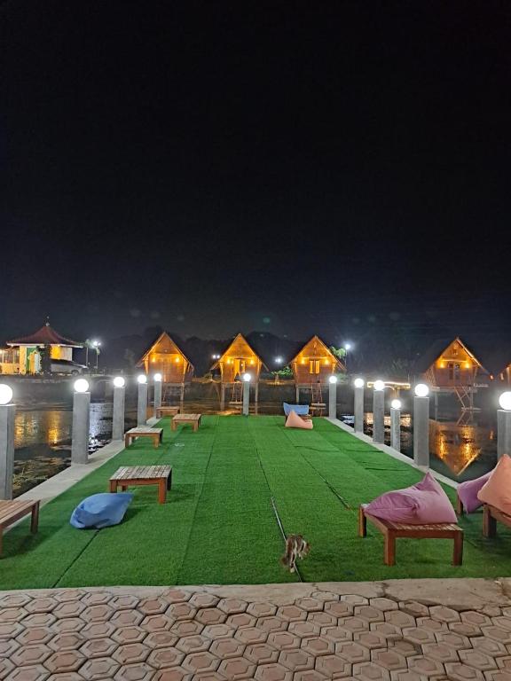 Resort & Resto Talaga Sundayana - Family Room With Terrace