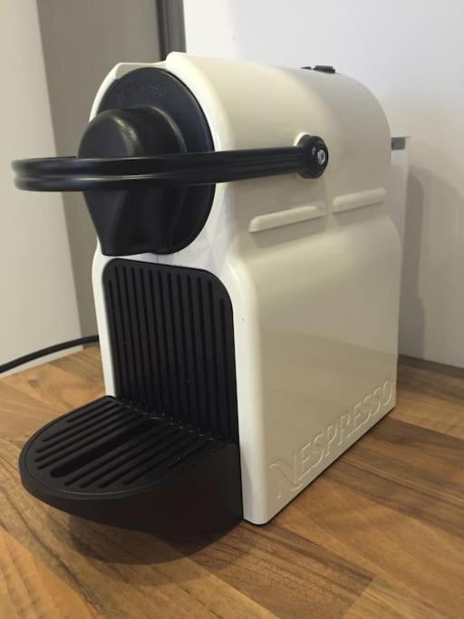 NEW Apartment - 10 min DOWNTOWN - 1