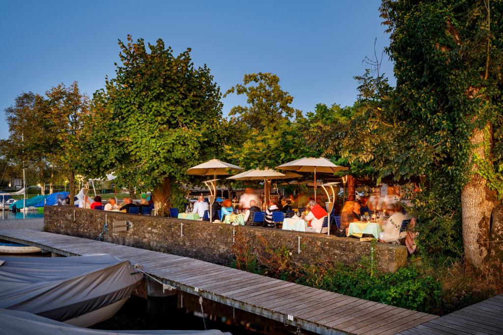 Majutusasutuse Hotel Restaurant Schiff külastajad