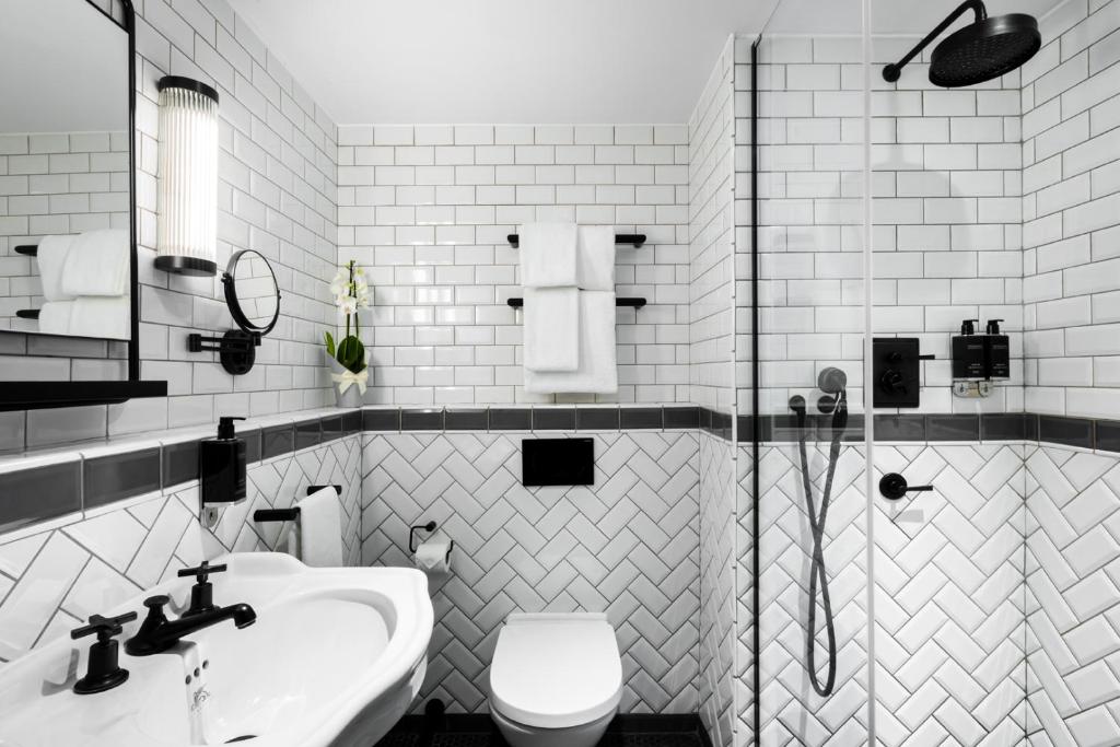 Victory House Leicester Square - Resim 3