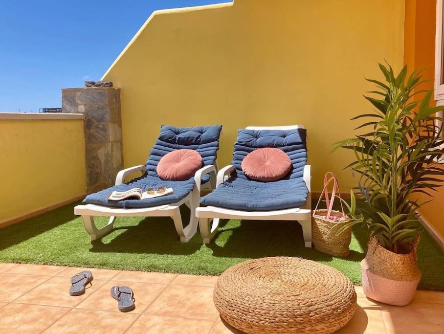 Fotografia z galérie ubytovania Precioso apto 4 pers, 2 piscinas, fibra óptica v destinácii Corralejo