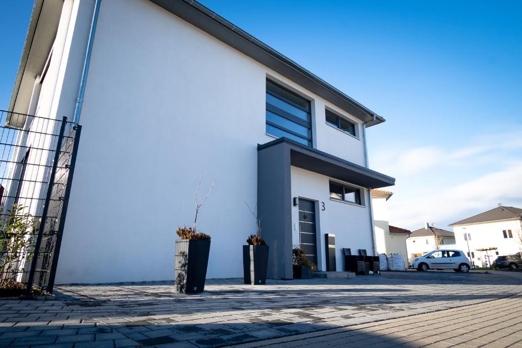 FeWo WOW! TOP Lage! Schöne 2-Zimmer Wohnung! - 1