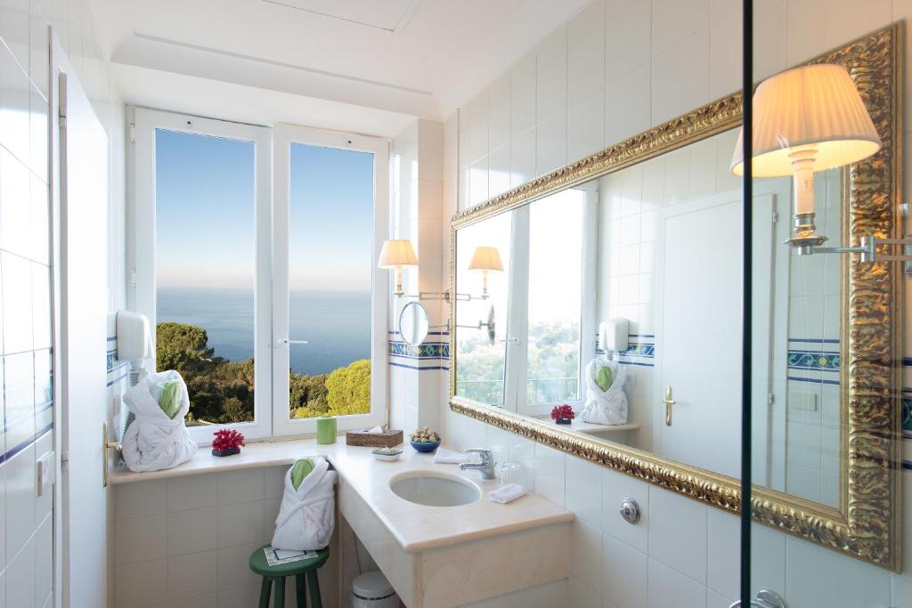 Hotel Caesar Augustus - Deluxe Çift Kişilik Oda - Deniz Manzaralı