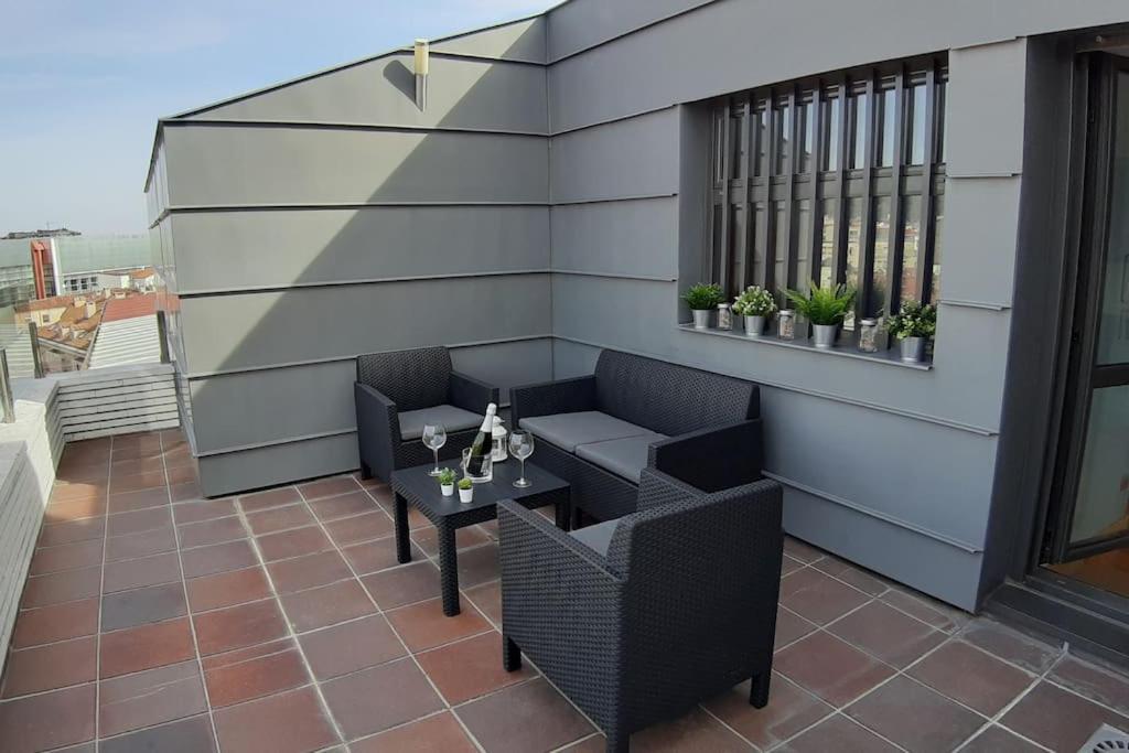 LUXEinBurgos Atico con Vistas Espectaculares - Appartement Met één Slaapkamer