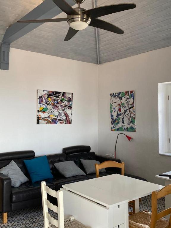 Posezení v ubytování Villa Vrachos - uriges Steinhaus -