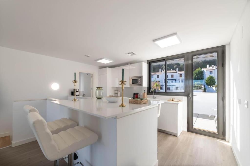 Kuchyň nebo kuchyňský kout v ubytování CT 209 - Navigolf Penthouse - La Cala de Mijas