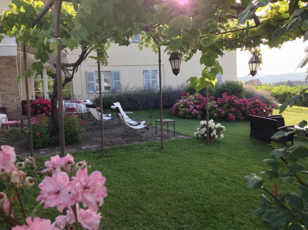 Vonkajšia záhrada v ubytovaní Agriturismo La Casa in Collina
