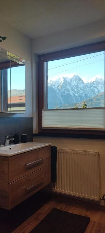 Výhľad na hory alebo výhľad na hory priamo z apartmánu