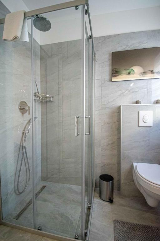 Kúpeľňa v ubytovaní Luxury apartment with swimming pool Ana