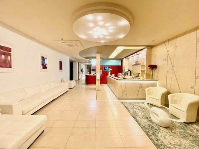 Posezení v ubytování Hotel Cosmopol Cesenatico